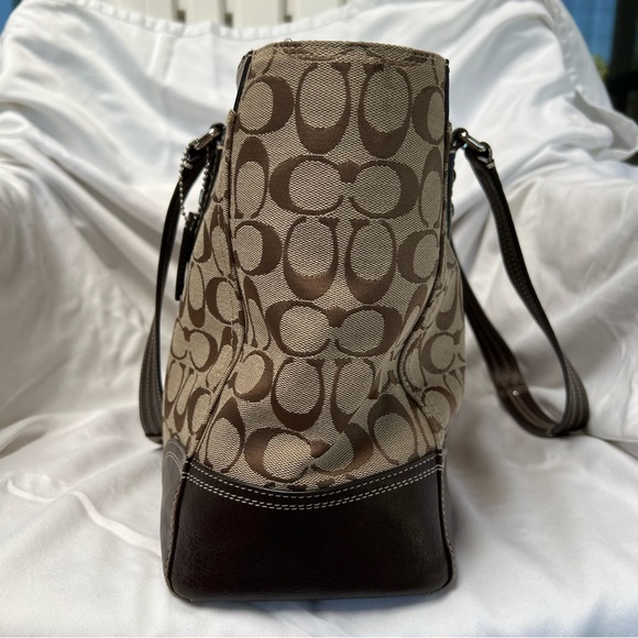 Coach monogram tote shoulder bag - Picture 14 of 15